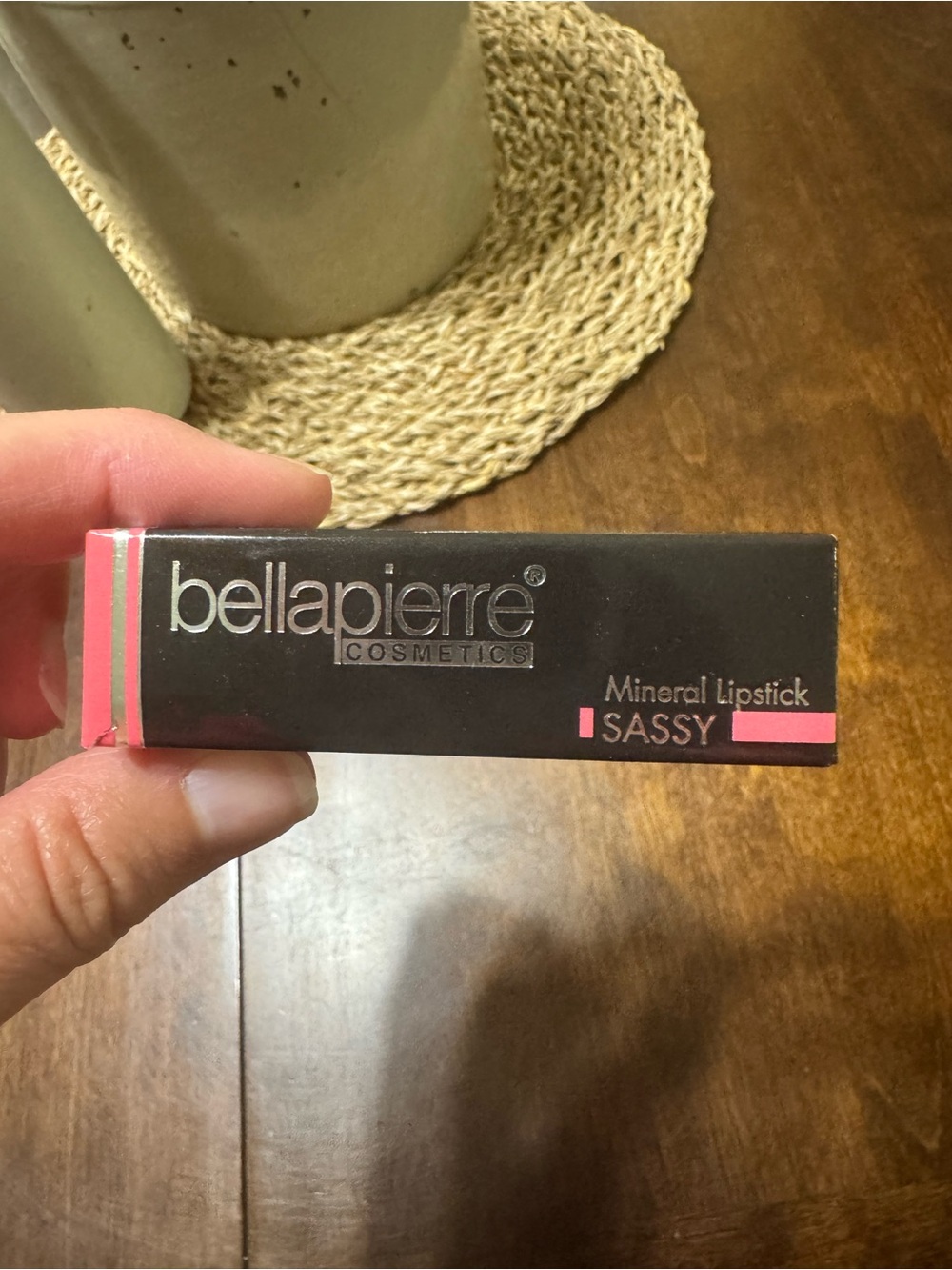 Bellápierre Cosmetics Mineral Lipstick – Sassy – New In Box